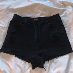 BDG - high waisted shorts black